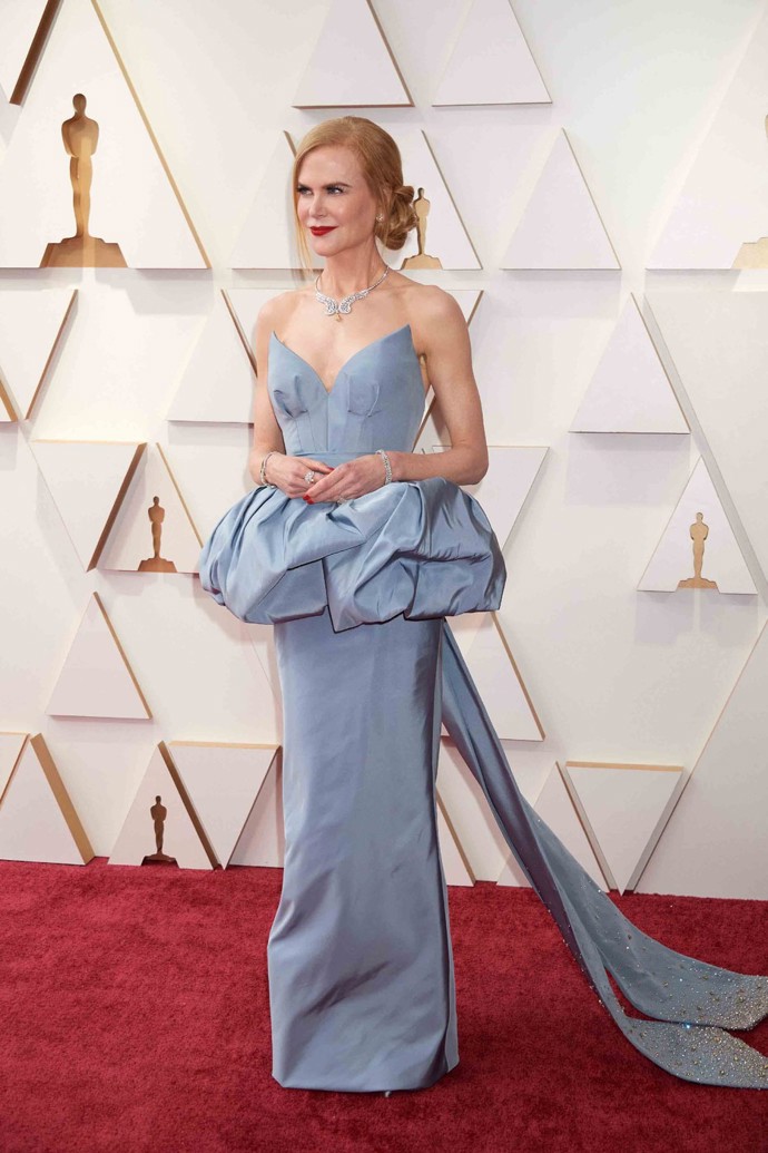Éteričnost Nicole Kidman podpořily nebeské šaty
