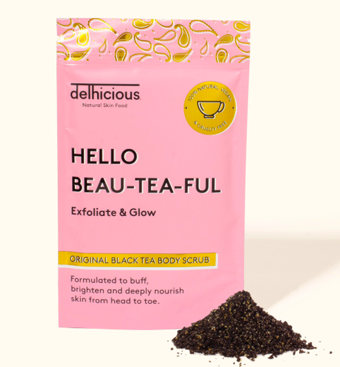 Tělový peeling s černým čajem a přírodními oleji Delhicious, 273 Kč (100 g), prodává Fann parfumerie
Tělový peeling s černým čajem a přírodními oleji Delhicious, 273 Kč (100 g), prodává Fann parfumerie