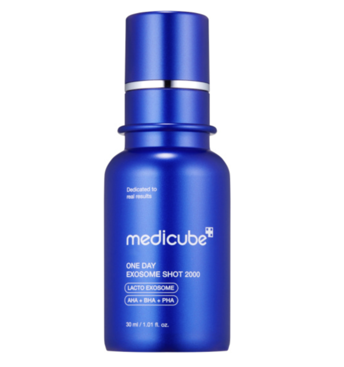 Medicube - One Day Exosome Shot Pore Ampoule 2000 – revitalizační sérum určené pro každodenní péči o pleť obličeje. 719 Kč

