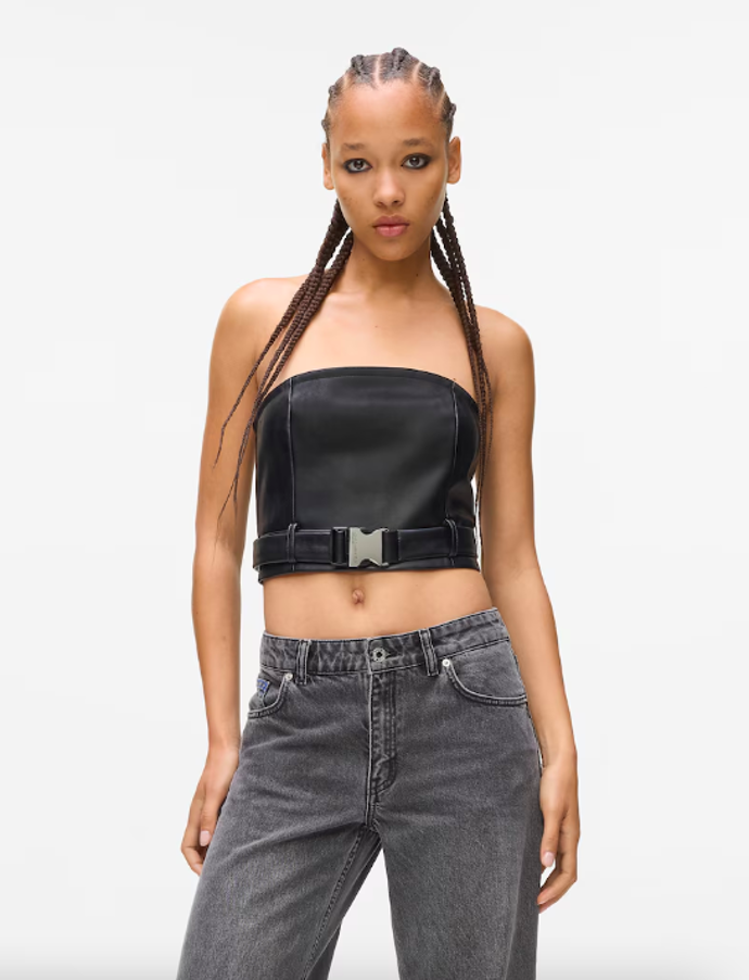 KARL LAGERFELD JEANS 1775 Kč
KARL LAGERFELD JEANS 1775 Kč
