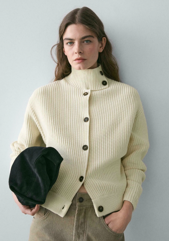 Kardigan, Massimo Dutti, 2999 Kč
Kardigan, Massimo Dutti, 2999 Kč