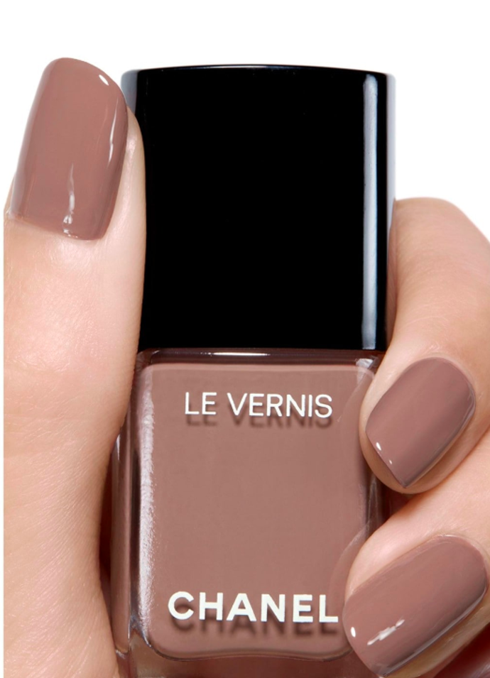 Lak na nehty, Chanel, 949 Kč
Lak na nehty, Chanel, 949 Kč