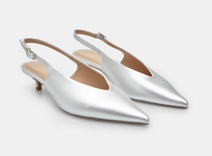 Dámské slingback lodičky s nastavitelným páskem, 999 Kč
Dámské slingback lodičky s nastavitelným páskem, 999 Kč