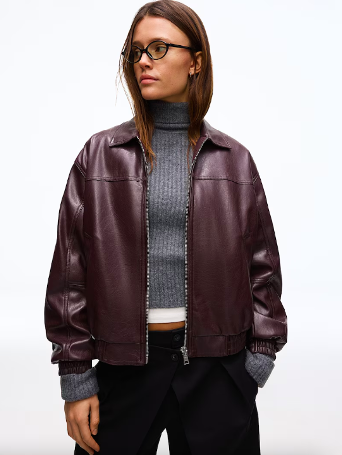 Bershka 999 Kč
Bershka 999 Kč