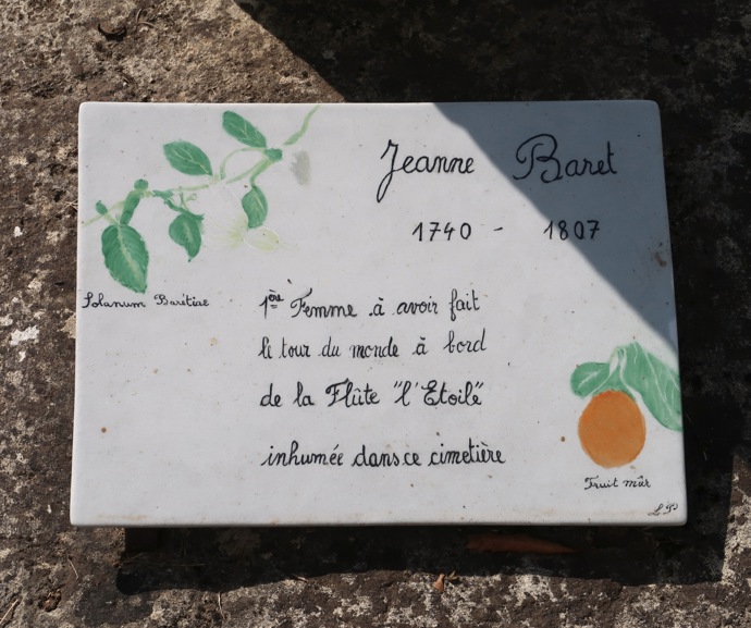 Jeanne Baretová zemřela v Saint-Aulaye 5. srpna 1807 ve věku 67 let.
Jeanne Baretová zemřela v Saint-Aulaye 5. srpna 1807 ve věku 67 let.