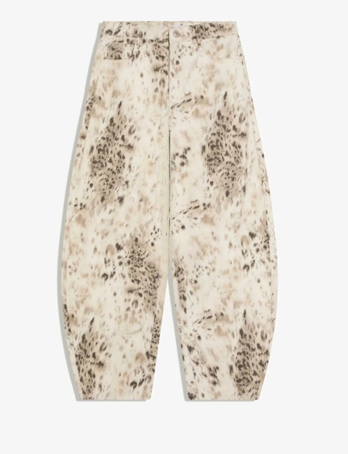 Barrel džíny, Bershka, 999 Kč
