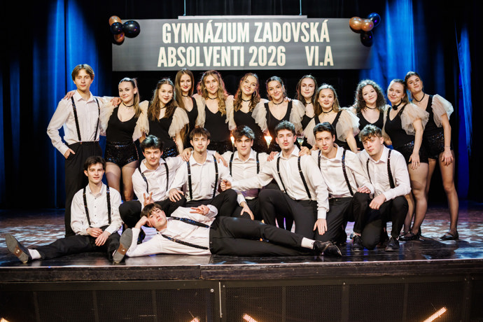 Nekonečný seriál Ulice sleduje dramatické osudy několika rodin žijících v sousedství
