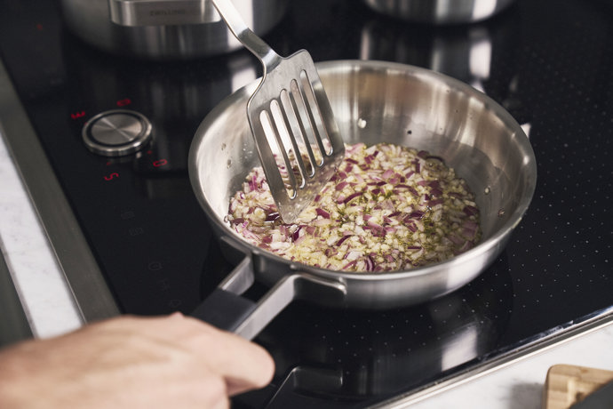 Zwilling, Nepřilnavá pánev Pure s keramickým povrchem, Ø 20 cm, Potten & Pannen - Staněk, 2 610 Kč
