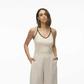 Capri kalhoty s knoflíky, Vero Moda, 649 Kč
