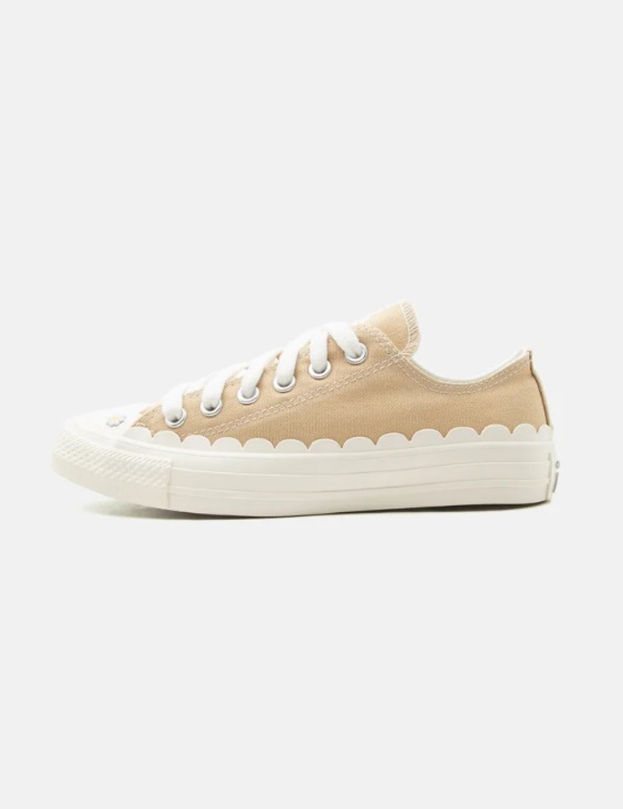 Dámské tenisky, Converse, 1 810 Kč
