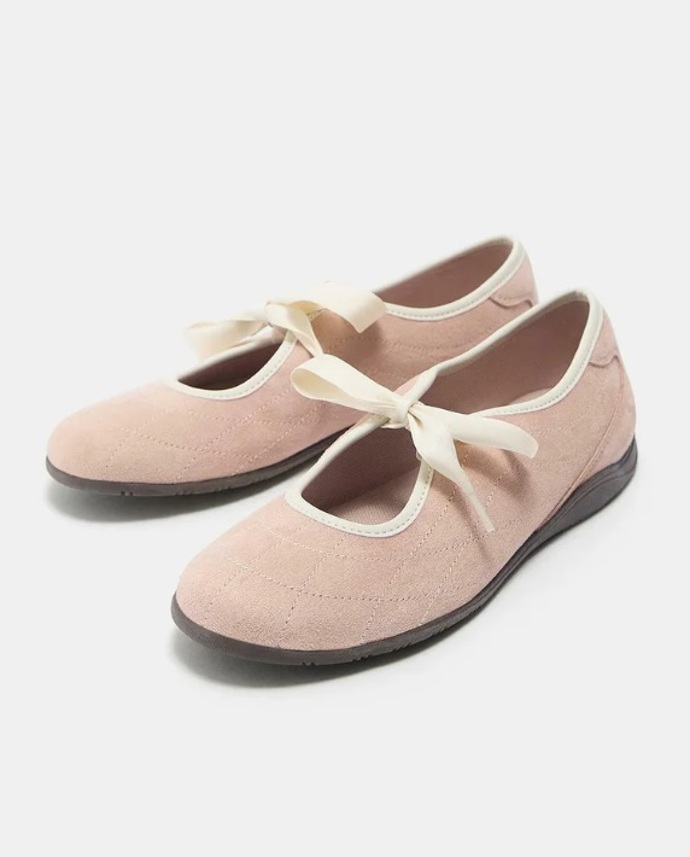 Baleríny, PULL&BEAR, 699 Kč
