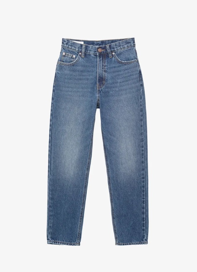 Rovné džíny, PULL&BEAR, 649 Kč

