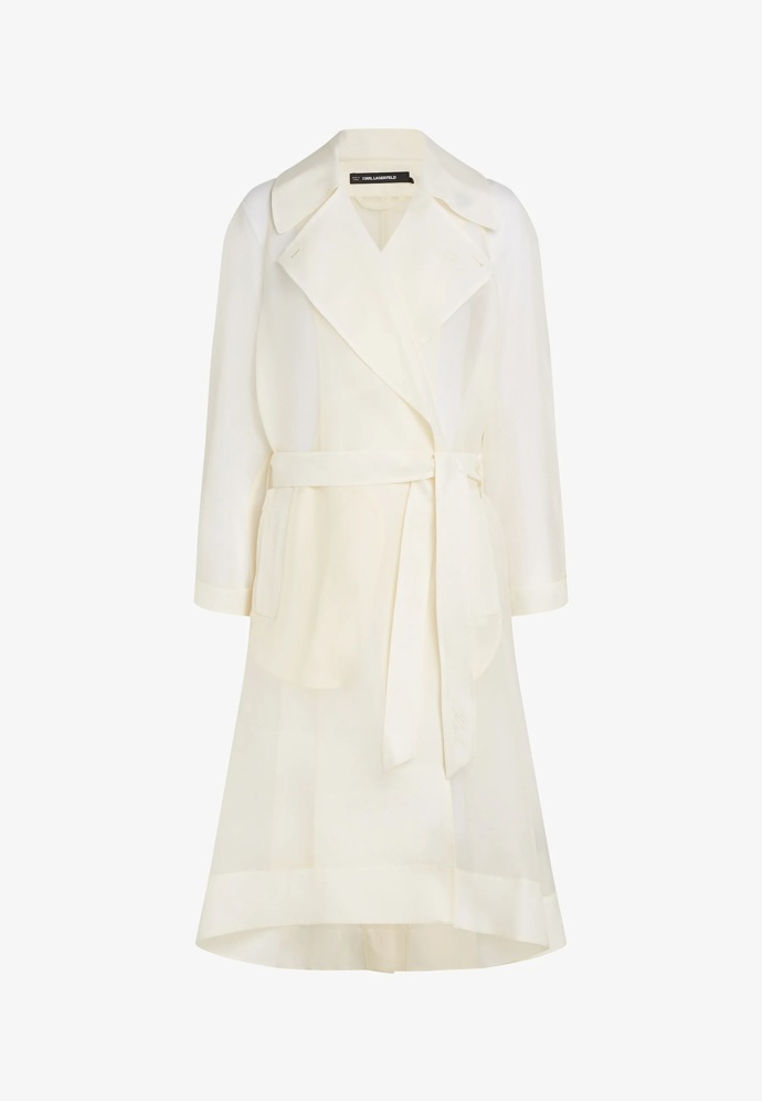 Karl Lagerfeld, 10 899 Kč, zalando.cz
