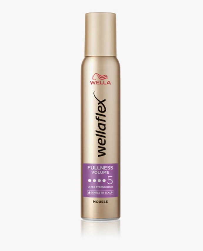 Pěnové tužidlo s extra silnou fixací, Wella, 96 Kč
