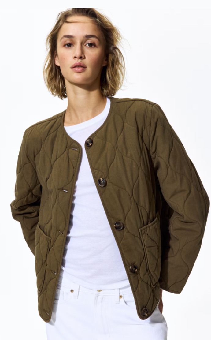 Prošívaná bunda H&M, 979 Kč
Prošívaná bunda H&M, 979 Kč