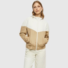 Elegantní větrovka, Urban Classics, 675 Kč
