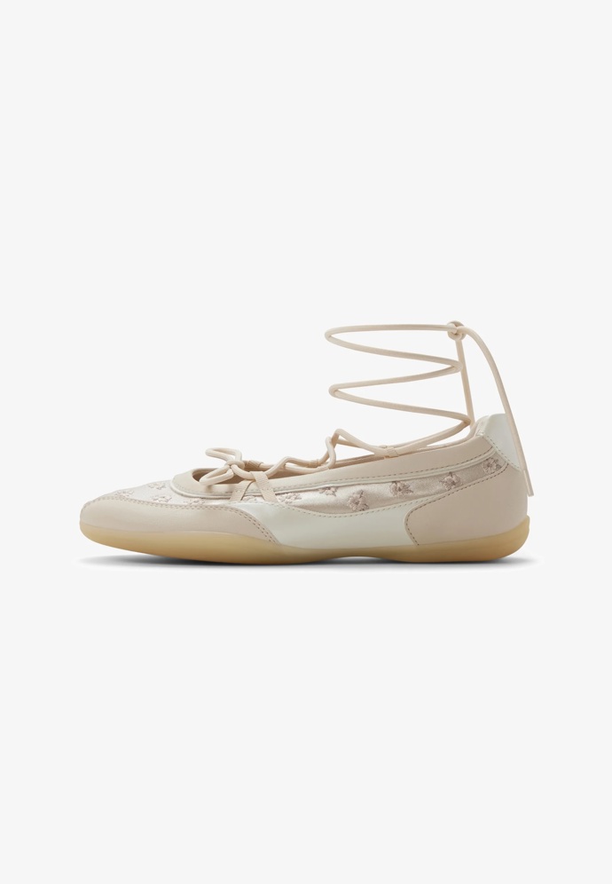 ALDO, 2149 Kč, zalando.cz
