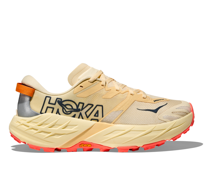 Hoka, 4099 Kč, urbanlux.cz
Hoka, 4099 Kč, urbanlux.cz