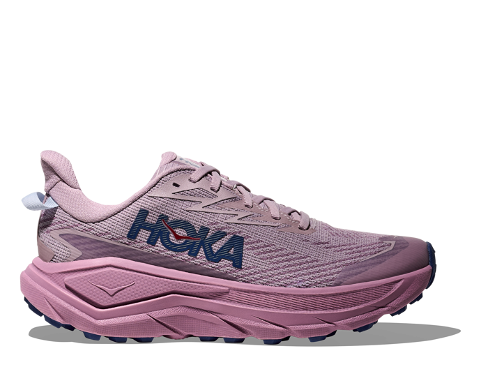 Hoka, 4199 Kč, urbanlux.cz
Hoka, 4199 Kč, urbanlux.cz