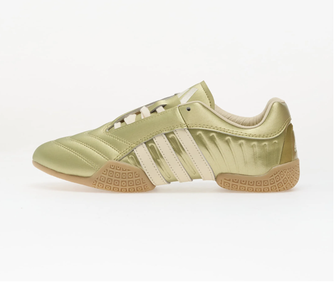 Adidas, 2159 Kč, prodává Footshop
Adidas, 2159 Kč, prodává Footshop
