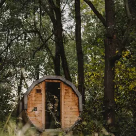 I relax v sauně tu má neopakovatelnou atmosféru.
