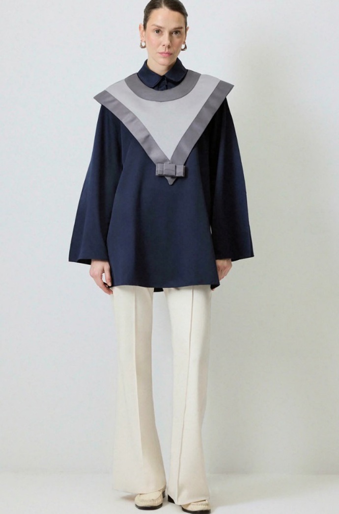 Oversized halenka, Touché Privé, 605 Kč
