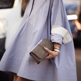 Dávejte pozor, aby oversized kousky nebyly až příliš velké. V takovém případě může outfit působit úsměvně.
Dávejte pozor, aby oversized kousky nebyly až příliš velké. V takovém případě může outfit působit úsměvně.