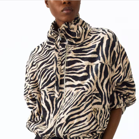 H&M, 1239 Kč
H&M, 1239 Kč