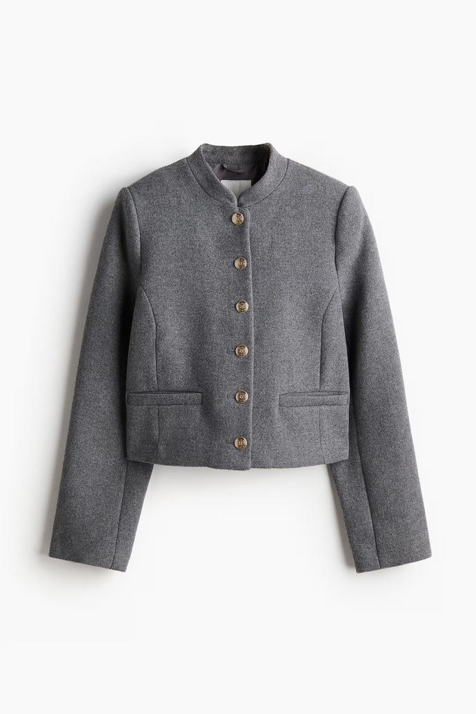 Šedé sako, H&M, 699 Kč
Šedé sako, H&M, 699 Kč