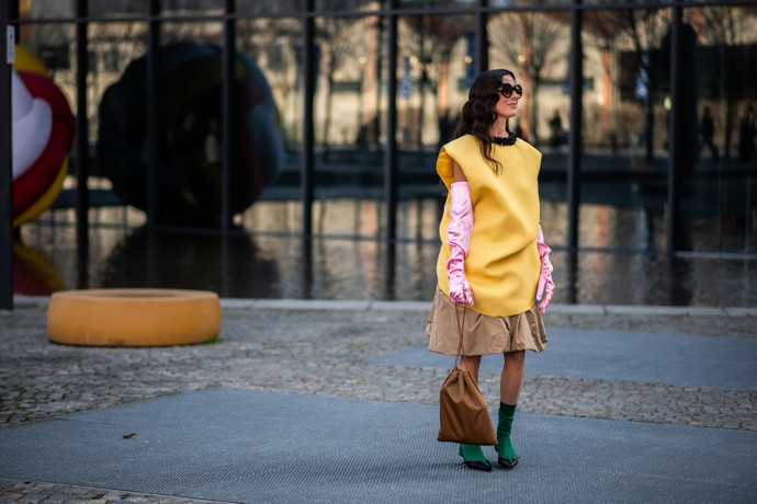 Milano: maximalismus pro pokročilé - takový outfit už musíte umět vynést!
