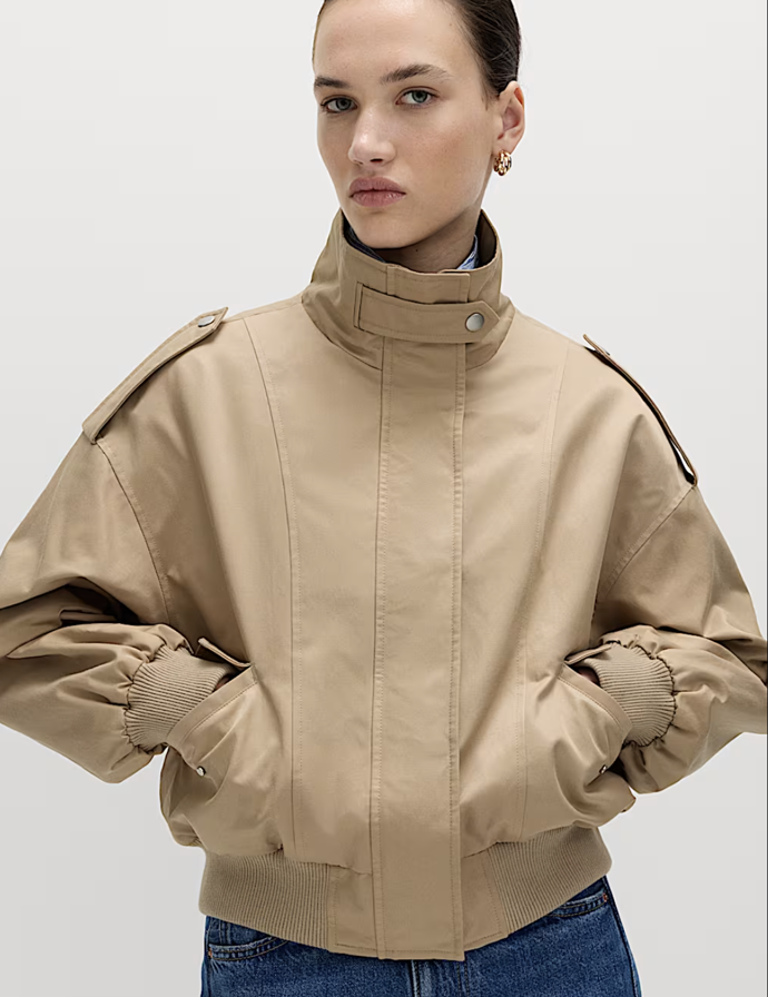 Marks & Spencer, 2 399 Kč
