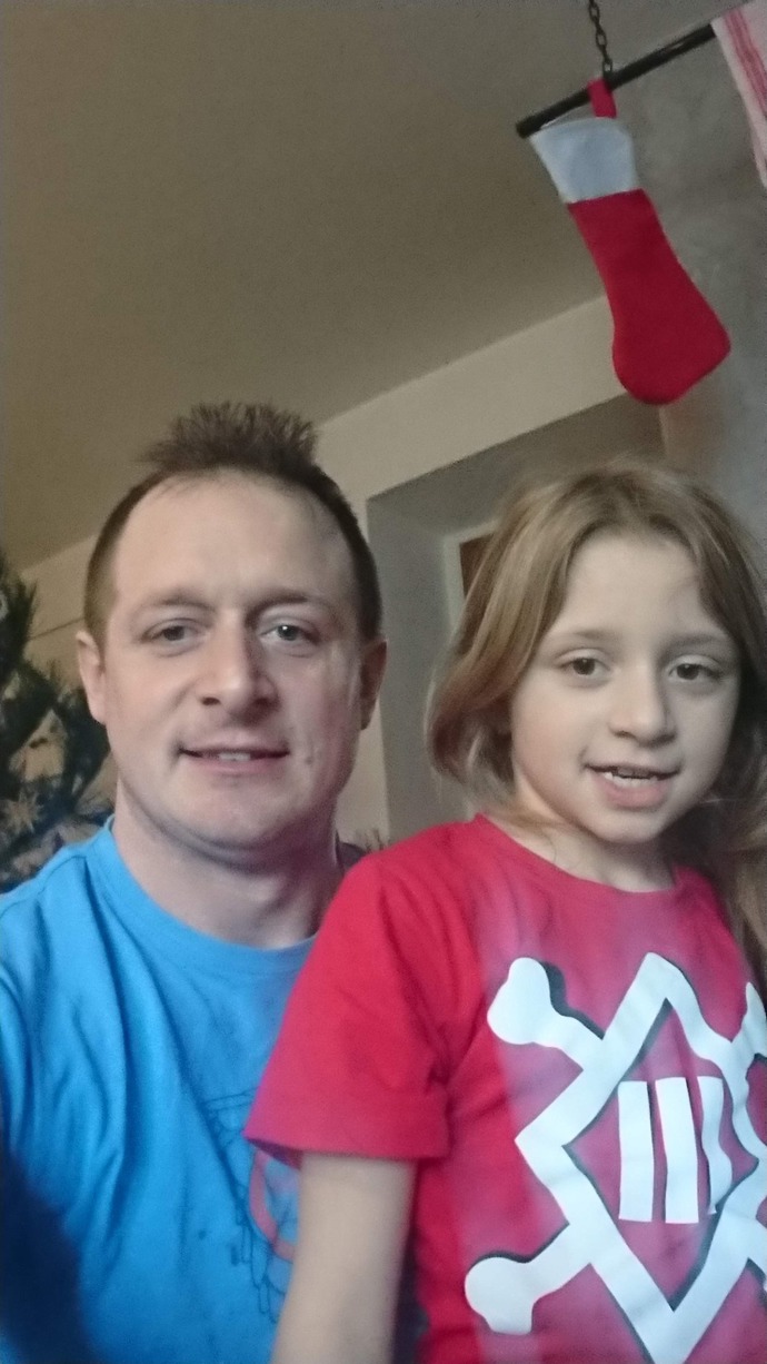 Petr se svou dcerou, která je Lence hodně podobná
Petr se svou dcerou, která je Lence hodně podobná