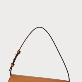 East west kabelka, Ralph Lauren, 6 750 Kč
East west kabelka, Ralph Lauren, 6 750 Kč