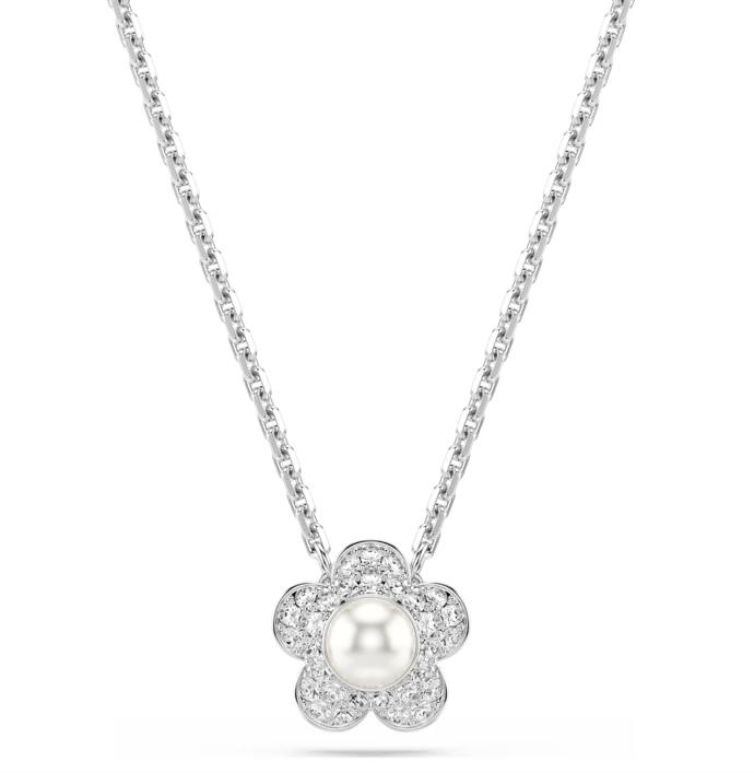 Náhrdelník Ariana Grande x Swarovski, 3 190 Kč
Náhrdelník Ariana Grande x Swarovski, 3 190 Kč