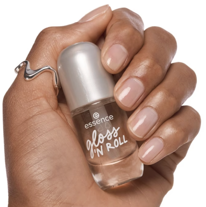 Gelový lak na nehty pro lesk essence, gloss’n’roll, 50 Kč
