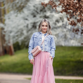 Elegantní crossbody peněženka, Moana Pink, prodává Vuch, 495 Kč
Elegantní crossbody peněženka, Moana Pink, prodává Vuch, 495 Kč