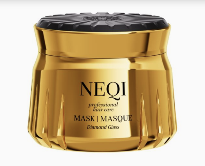 Maska na vlasy proti krepatění a pro dodání lesku Neqi Diamond Glass, 379 Kč (250 ml), prodává Pulse of Beauty
Maska na vlasy proti krepatění a pro dodání lesku Neqi Diamond Glass, 379 Kč (250 ml), prodává Pulse of Beauty