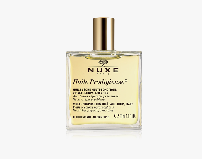 Multifunkční olej na obličej, vlasy i tělo Nuxe Huile Prodigieuse, 519 Kč (50 ml), prodává Notino
