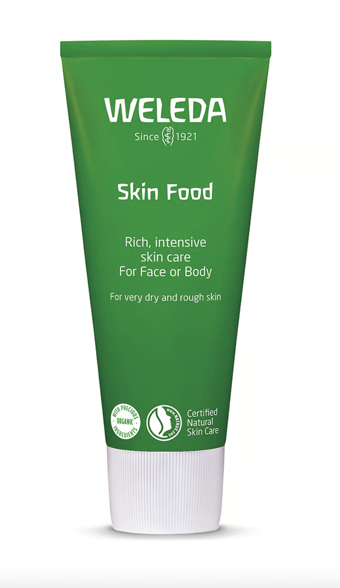 Bohatý hydratační krém Weleda Skin Food, 279 Kč (75 ml)
