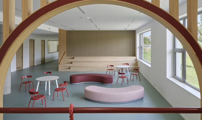 Základní a mateřská škola VIA, Beroun: Jiří Opočenský, Štěpán Valouch a Ondřej Králík, spolupráce Petr Bočan, Jakub Neumann a Martina Formánková, OV ARCHITEKTI
