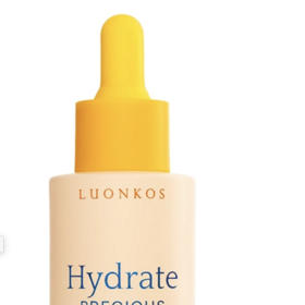 Luonkos Precious, 100% přírodní intimní olej, který hloubkově hydratuje, zklidňuje a chrání citlivé sliznice. Je navržený speciálně pro péči o suchou a podrážděnou pokožku, například v období menopauzy, 990 Kč, prodává Terve
Luonkos Precious, 100% přírodní intimní olej, který hloubkově hydratuje, zklidňuje a chrání citlivé sliznice. Je navržený speciálně pro péči o suchou a podrážděnou pokožku, například v období menopauzy, 990 Kč, prodává Terve