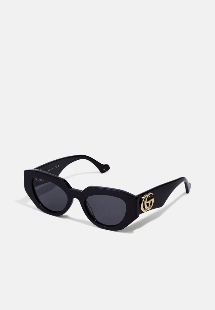 Gucci, 9350 Kč, zalando.cz
