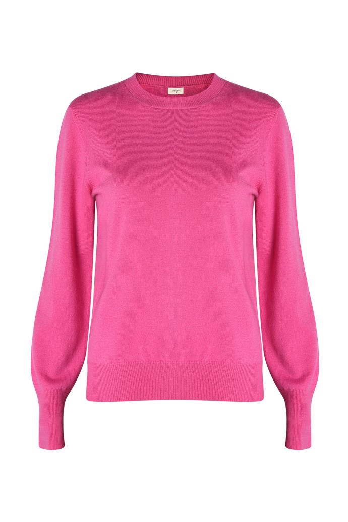 Just Love, 3790 Kč
50 % výtěžku z každého prodaného svetru First Love v barvě Hot Pink putuje na podporu nadačního fondu Pink Bubble
Just Love, 3790 Kč
50 % výtěžku z každého prodaného svetru First Love v barvě Hot Pink putuje na podporu nadačního fondu Pink Bubble