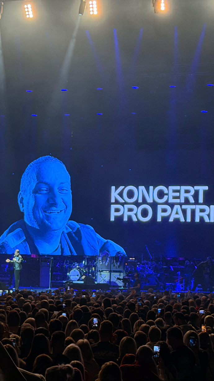 Koncert pro Patrika se konal 19. ledna v O2 areně. Pár minut po jeho vyhlášení byl vyprodán. Přišlo 17 tisíc lidí.
Koncert pro Patrika se konal 19. ledna v O2 areně. Pár minut po jeho vyhlášení byl vyprodán. Přišlo 17 tisíc lidí.