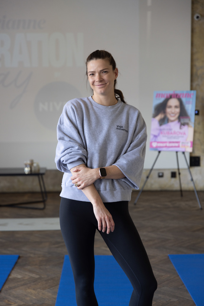 Šárka Štursová z YogaMovement vedla závěrečnou lekci jógy
