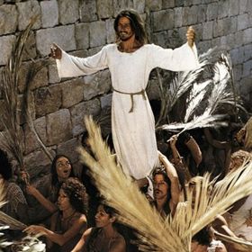 Jesus Christ Superstar (1973)

V hlavních rolích Ted Neeley a Carl Anderson

Andrew Lloyd Webber a Tim Rice s rockovou verzí posledních dnů Ježíše Krista sklidili velký úspěch. Z hitů pro některé kontroverzního muzikálu, jako je Jesus Christ Superstar nebo I Don't Know How To Love Him, se stala neodmyslitelná součást dnešní popkultury. Právě dokonalá hudba posouvá tento snímek ještě o úroveň výš.
