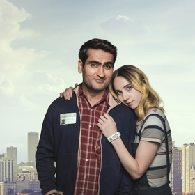 1. Jít do kina
Na co? Třeba na americkou romantickou komedii Pěkně blbě, thriller o pomstě Odnikud, ve kterém v hlavní roli exceluje Diane Kruger, v Cannes oceněná za nejlepší ženský herecký výkon. Ve stejné sekci Horizonty pak budou uvedeny i další dva filmy, které si svou světovou premiéru odbyly v hlavní soutěži letošního ročníku festivalu v Cannes – rodinné drama Happy End oscarového režiséra Michaela Hanekeho a futuristické podobenství Měsíc Jupitera maďarského režiséra Kornéla Mundruczóa. V neposlední řadě pak festivalový program nabídne také nový celovečerní dokumentární film Olgy Sommerové o pěvkyni a herečce Soně Červené s velmi prostým názvem Červená. Ten bude do běžné distribuce uveden až začátkem září.
1. Jít do kina
Na co? Třeba na americkou romantickou komedii Pěkně blbě, thriller o pomstě Odnikud, ve kterém v hlavní roli exceluje Diane Kruger, v Cannes oceněná za nejlepší ženský herecký výkon. Ve stejné sekci Horizonty pak budou uvedeny i další dva filmy, které si svou světovou premiéru odbyly v hlavní soutěži letošního ročníku festivalu v Cannes – rodinné drama Happy End oscarového režiséra Michaela Hanekeho a futuristické podobenství Měsíc Jupitera maďarského režiséra Kornéla Mundruczóa. V neposlední řadě pak festivalový program nabídne také nový celovečerní dokumentární film Olgy Sommerové o pěvkyni a herečce Soně Červené s velmi prostým názvem Červená. Ten bude do běžné distribuce uveden až začátkem září.