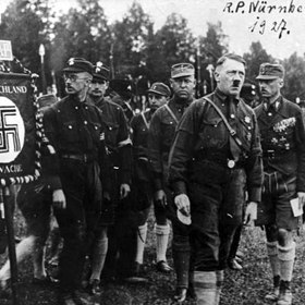 Adolf Hitler a nacističtí vůdci
Adolf Hitler a nacističtí vůdci