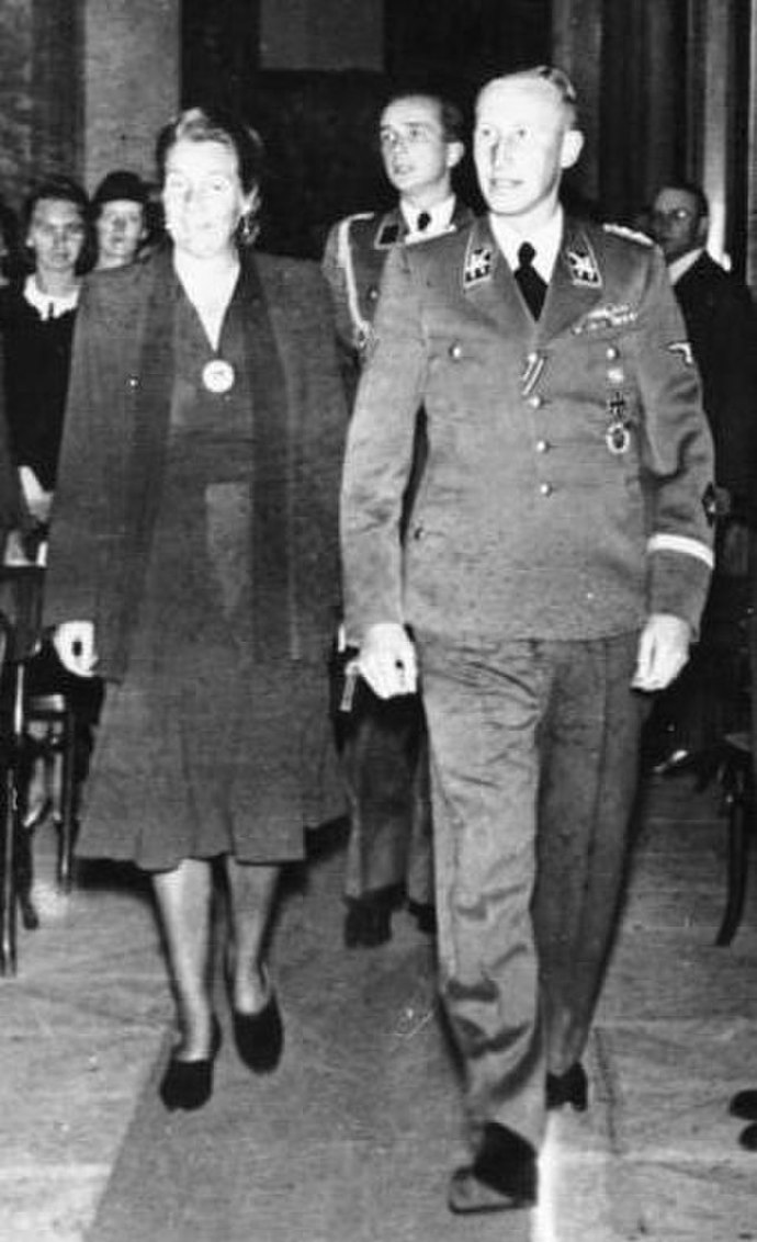 Reinhard Heydrich s manželkou Linou
