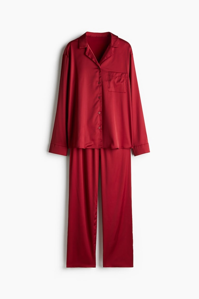 Saténové pyžamo, H&M, 719 Kč
